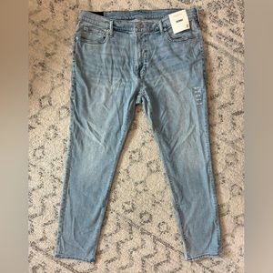 Brand new Abercrombie and Fitch Men’s skinny jeans 38x30